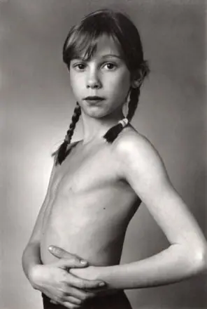 Femme à nattes, photographie 8 sur 13